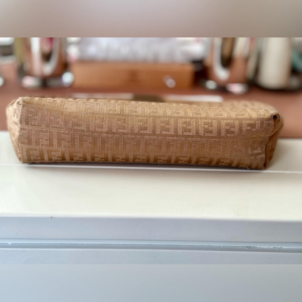 Vintage Fendi Clutch - Picture 7 of 7